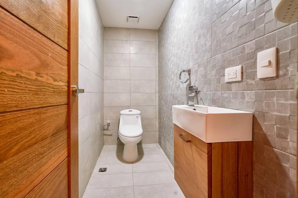 Escape Apartment, Balcony, Pool, Gym & Spa In La Julia Santo Domingo Exterior photo